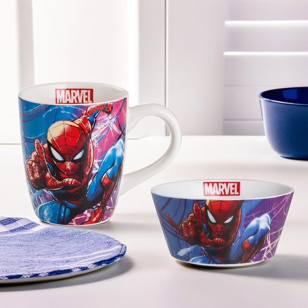 Egan Marvel Spider-Man & Avengers Porcelain Bowl 490ml – Official Superhero Cereal Bowl for Marvel Fans – Microwave & Dishwasher Safe – Durable Kitchenware for Breakfast, Snacks & Meals (AVENGERS).