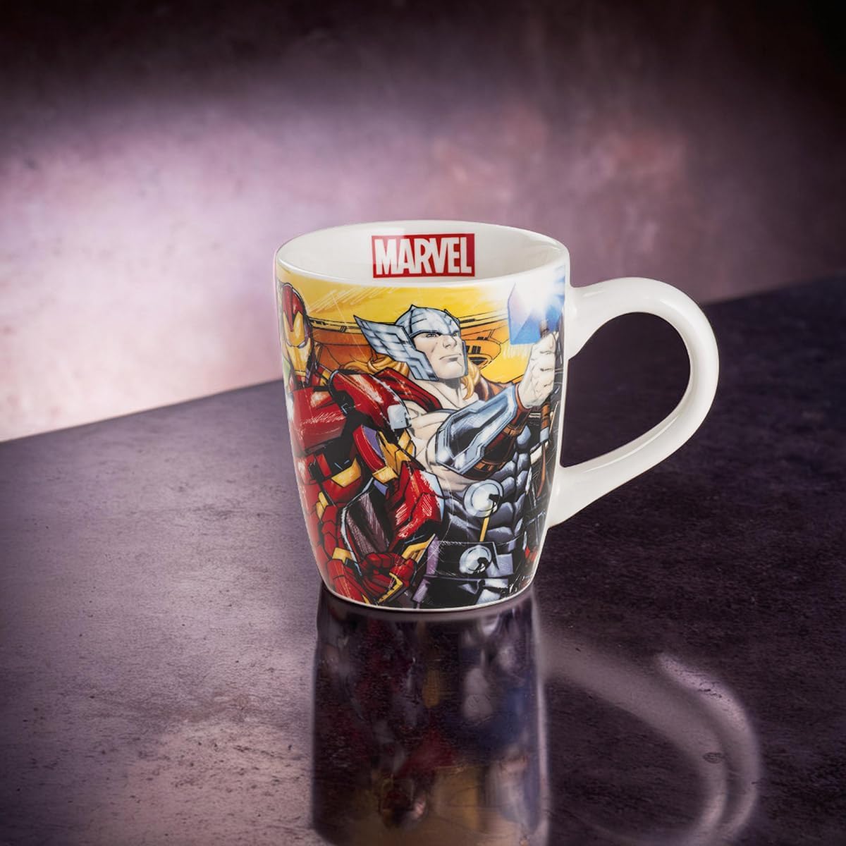 Egan Marvel Jumbo Mug 700ml – Large Porcelain Coffee Mug Featuring Spider-Man & Avengers – Dishwasher & Microwave Safe – Collector’s Marvel Mug (AVENGERS).